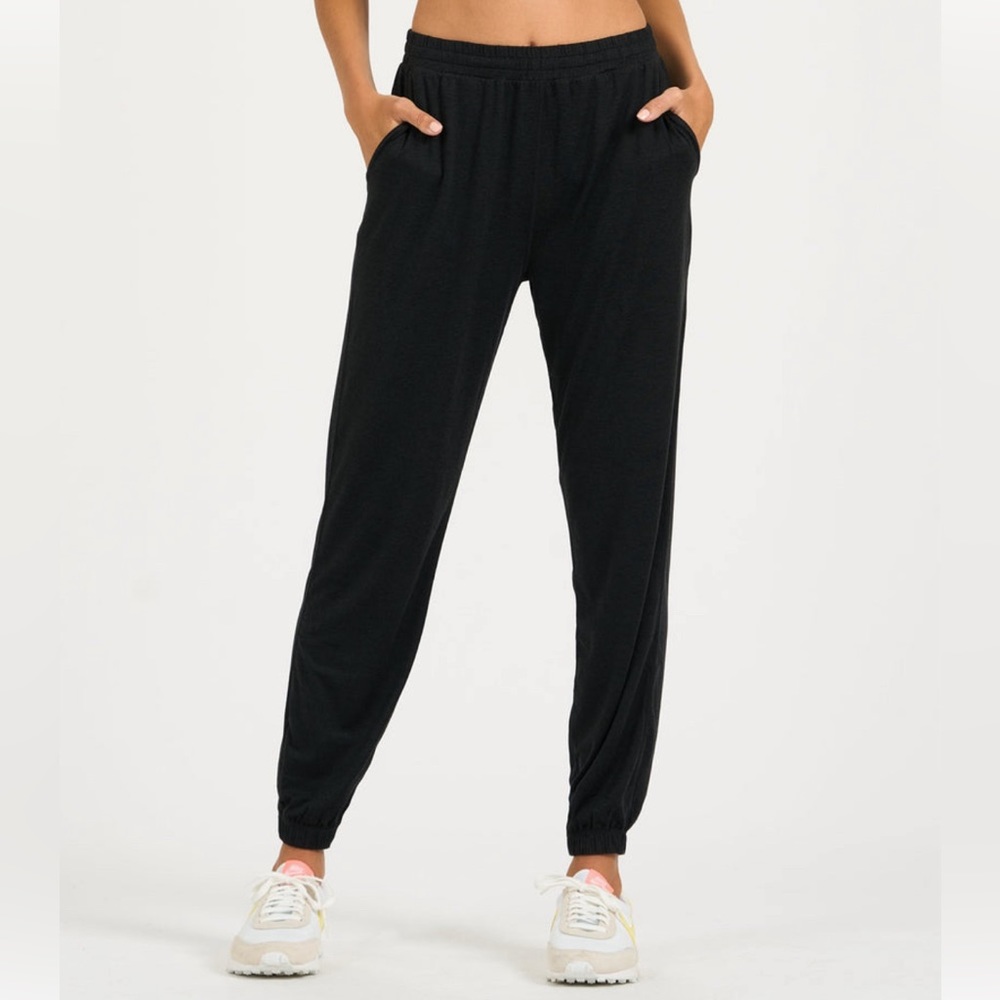 Vuori Boyfriend Joggers S Black Heather